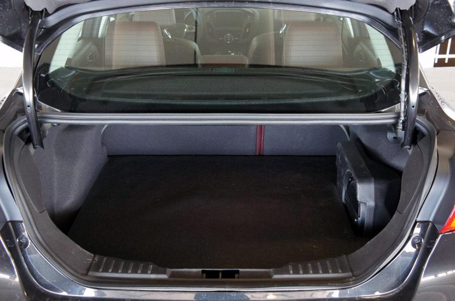  Ford Focus Titanium 2012 года  (фото 8 из 37)